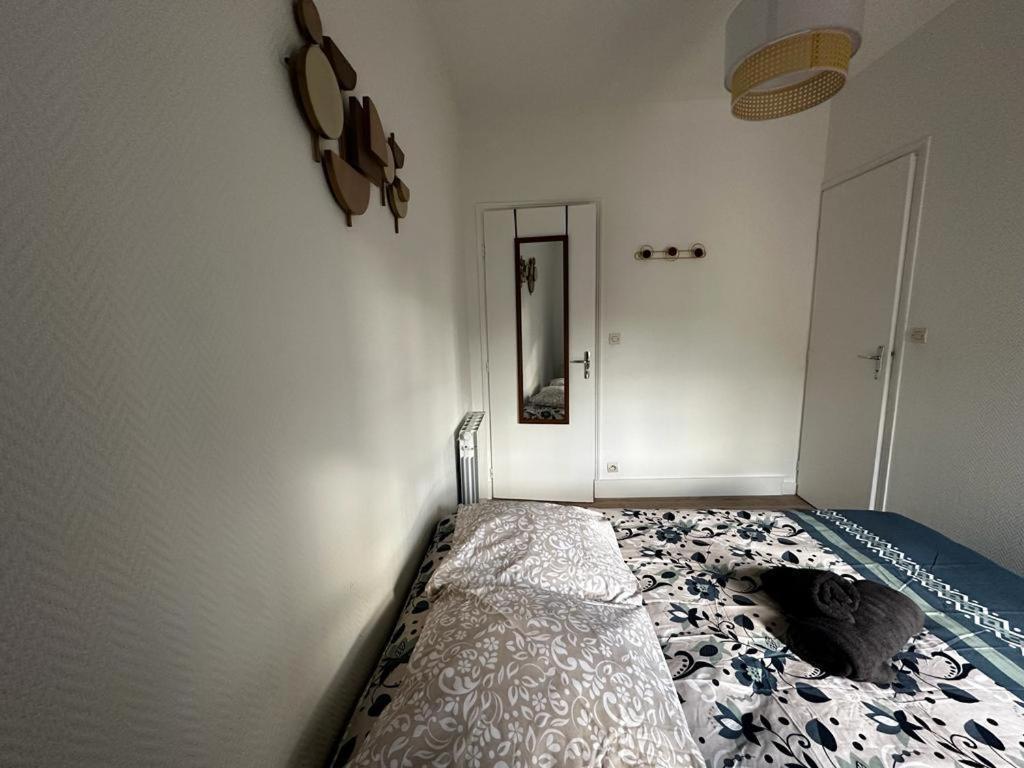 Ferienwohnung Le Petit Rempart Niort Exterior foto